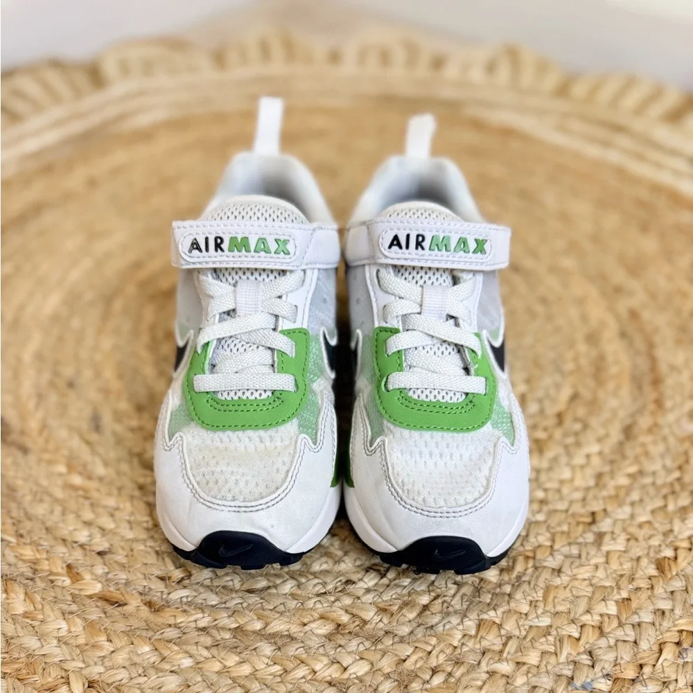 🌾Nike Solo with Air‎ Max Technology